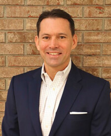 Profile photo of a State Farm Agent named: Travis Simon