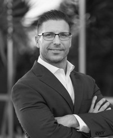 Profile photo of a State Farm Agent named: Ryan Charlon