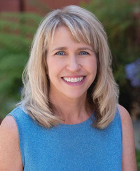 Profile photo of a State Farm Agent named: Robin Ooley