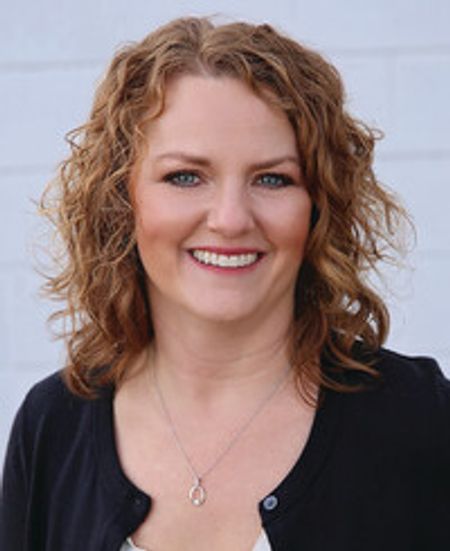 Profile photo of a State Farm Agent named: Roberta Storm