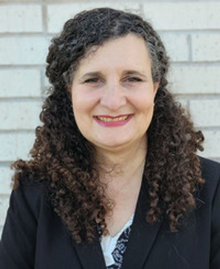 Profile photo of a State Farm Agent named: Veronica Logan