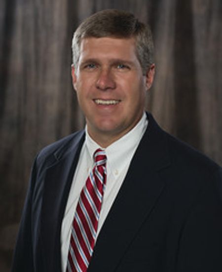 Profile photo of a State Farm Agent named: Travis Pate