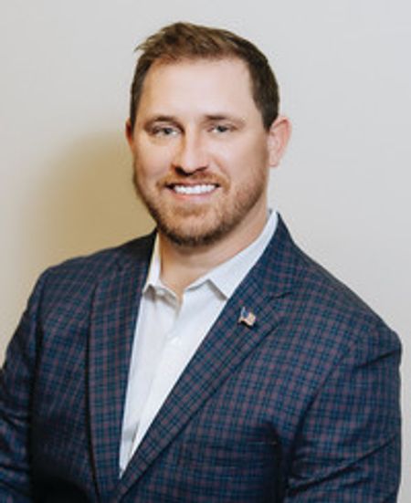 Profile photo of a State Farm Agent named: Caleb Lonsberry