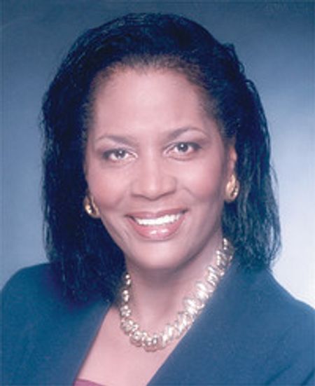 Profile photo of a State Farm Agent named: Lula Smith