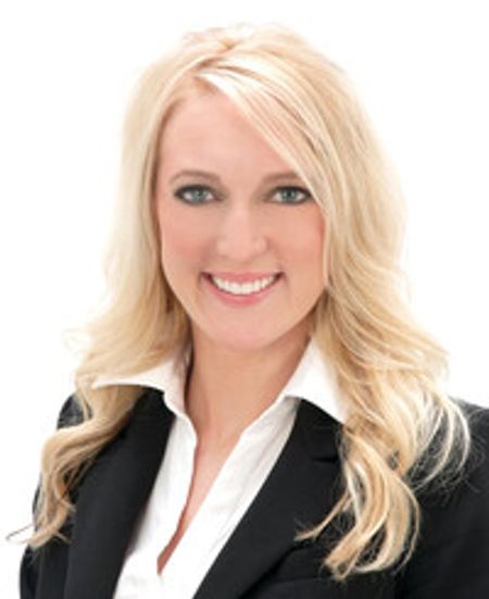 Profile photo of a State Farm Agent named: Cyndi Davidson