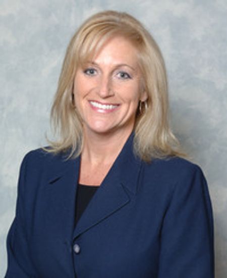 Profile photo of a State Farm Agent named: Lisa Truesdell