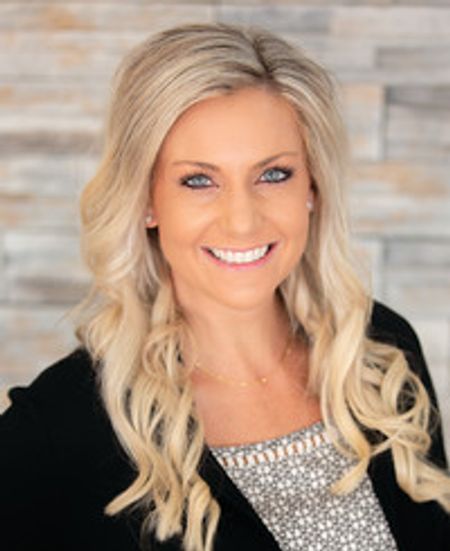 Profile photo of a State Farm Agent named: Allison Bash