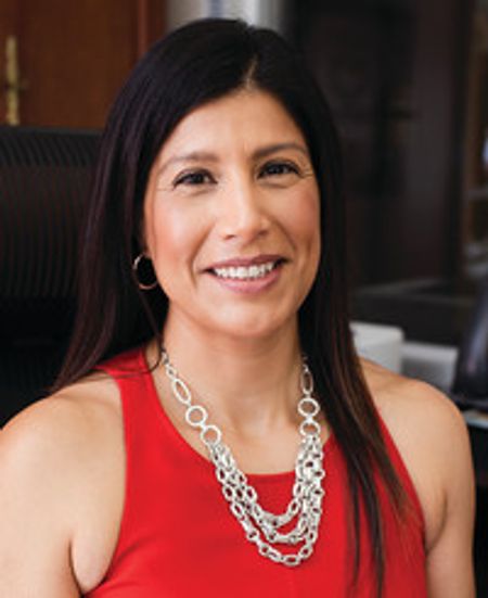 Profile photo of a State Farm Agent named: Linda Gomez Dyster