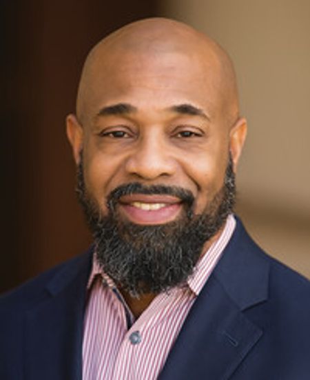 Profile photo of a State Farm Agent named: Shawn Jones