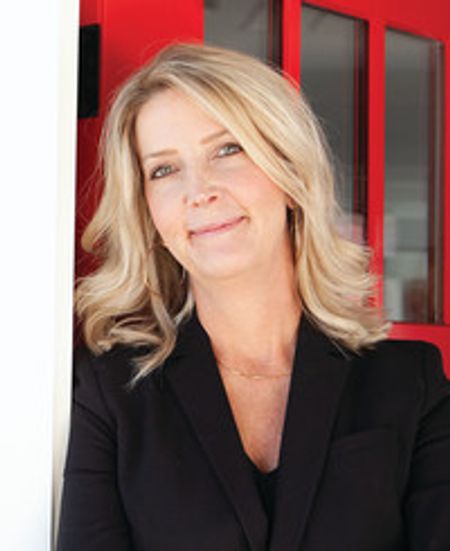Profile photo of a State Farm Agent named: Julie Montenegro