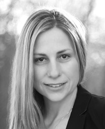 Profile photo of a State Farm Agent named: Jen Griffin