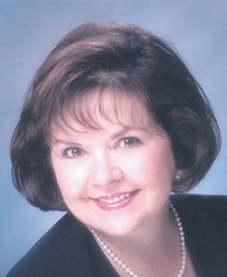 Profile photo of a State Farm Agent named: Marie Buchholz