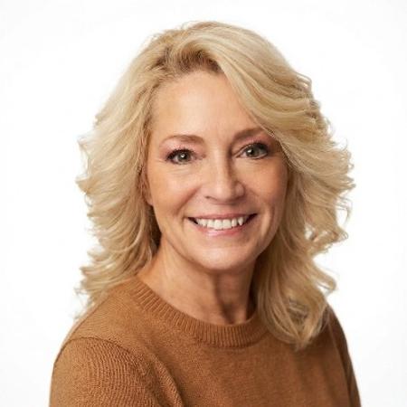 Profile photo of a State Farm Agent named: Denise Wegner