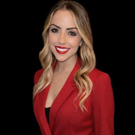 Profile photo of a State Farm Agent named: Stefanie Bustillo