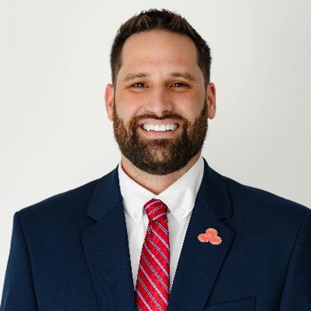 Profile photo of a State Farm Agent named: Beau Booth