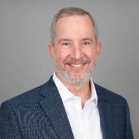 Profile photo of a State Farm Agent named: Peter Bacallao
