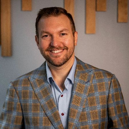 Profile photo of a State Farm Agent named: Josh Thibodeaux