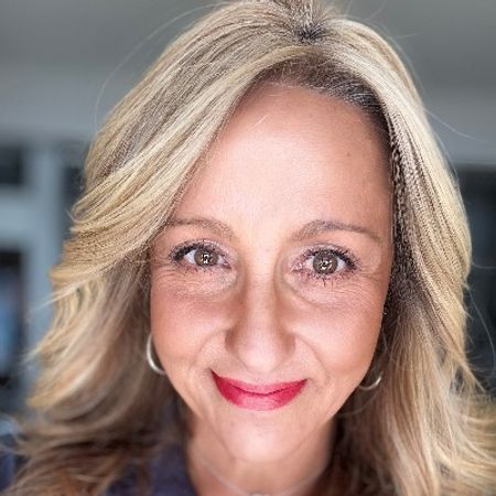 Profile photo of a State Farm Agent named: Sharon Pound