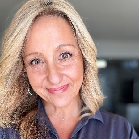 Profile photo of a State Farm Agent named: Sharon Pound