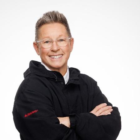 Profile photo of a State Farm Agent named: Rael Hodgson