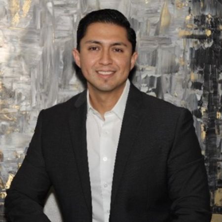 Profile photo of a State Farm Agent named: Luis Estrada