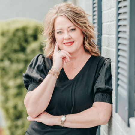 Profile photo of a State Farm Agent named: Courtnie Parrish