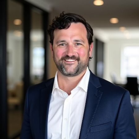 Profile photo of a State Farm Agent named: Ross Garbarino