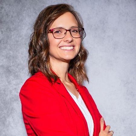 Profile photo of a State Farm Agent named: Ginny Gil