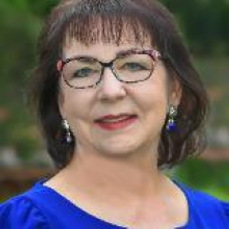 Profile photo of a State Farm Agent named: Karen Cole