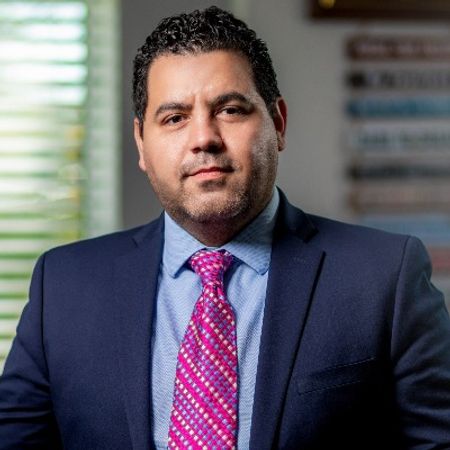 Profile photo of a State Farm Agent named: Johan Hernandez Saris
