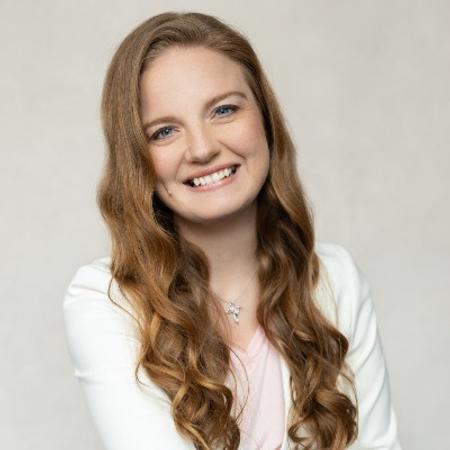 Profile photo of a State Farm Agent named: Pauline Olesnanik
