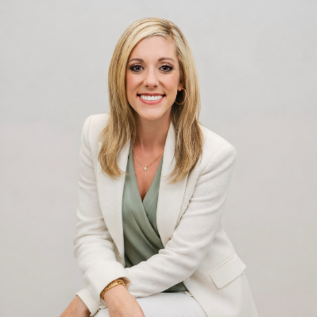 Profile photo of a State Farm Agent named: Mendy Dunn