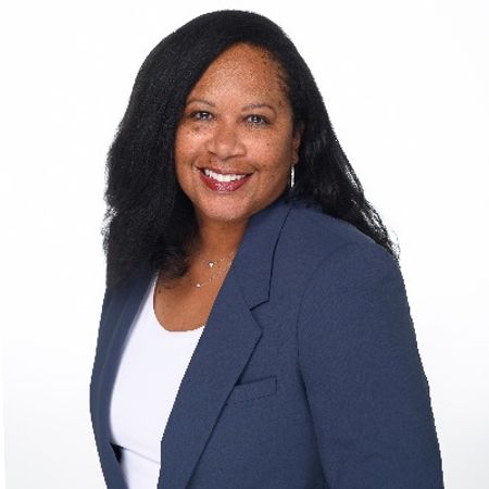 Profile photo of a State Farm Agent named: Dawn Moore Jones