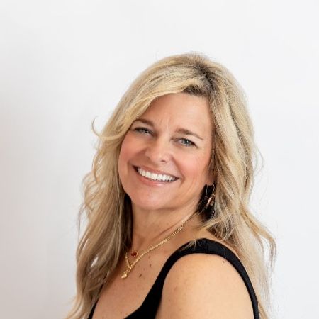 Profile photo of a State Farm Agent named: Lori Adams