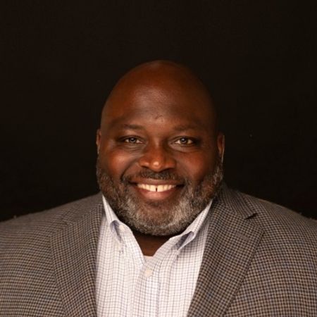 Profile photo of a State Farm Agent named: Carl Murray Jr.