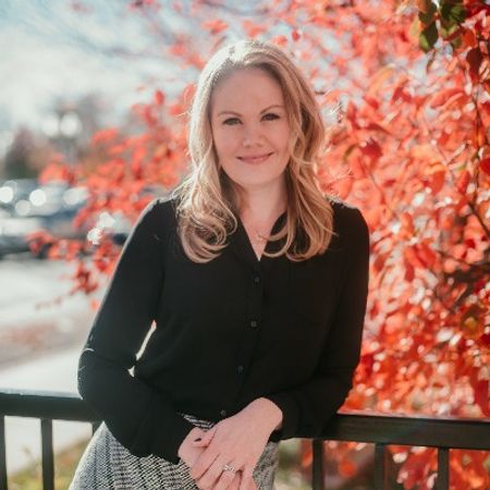 Profile photo of a State Farm Agent named: Kimberly Wood