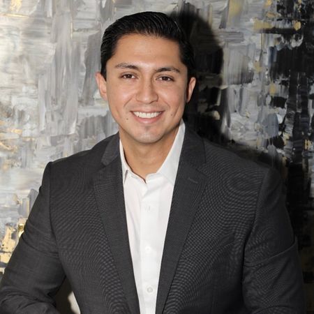 Profile photo of a State Farm Agent named: Luis Estrada