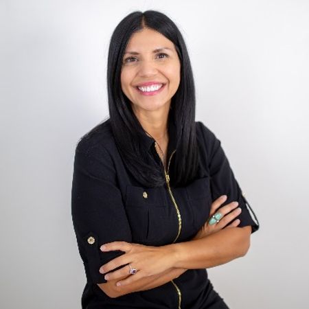 Profile photo of a State Farm Agent named: Cecilia Henriquez Burgess