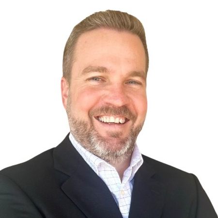 Profile photo of a State Farm Agent named: Aaron Kieselburg