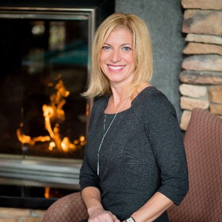 Profile photo of a State Farm Agent named: Lori Smul