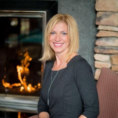 Profile photo of a State Farm Agent named: Lori Smul