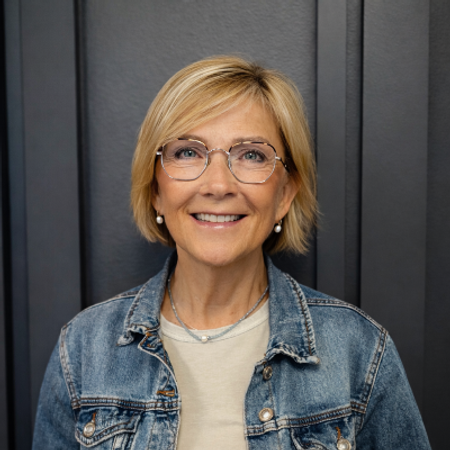 Profile photo of a State Farm Agent named: Lisa Shepherd