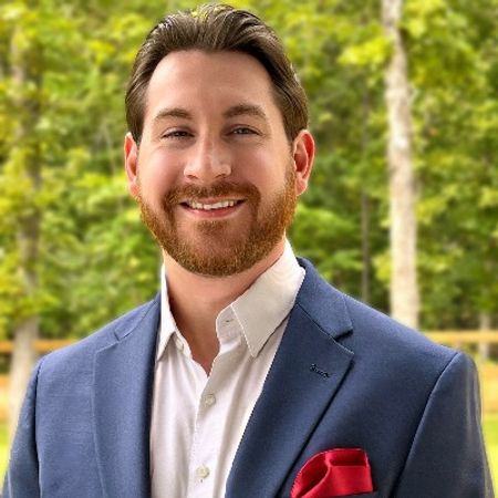 Profile photo of a State Farm Agent named: Derek Fiske