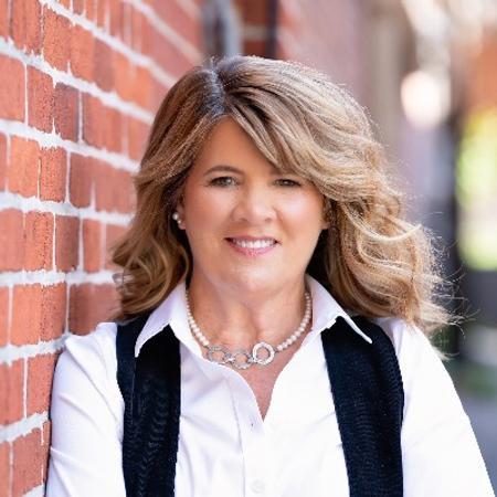 Profile photo of a State Farm Agent named: Dawn Newland