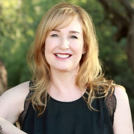 Profile photo of a State Farm Agent named: Julie Burnett