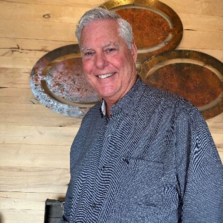 Profile photo of a State Farm Agent named: Bruce Holiman