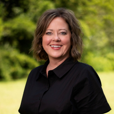Profile photo of a State Farm Agent named: Courtnie Parrish