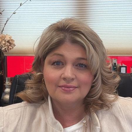 Profile photo of a State Farm Agent named: Dee Clark