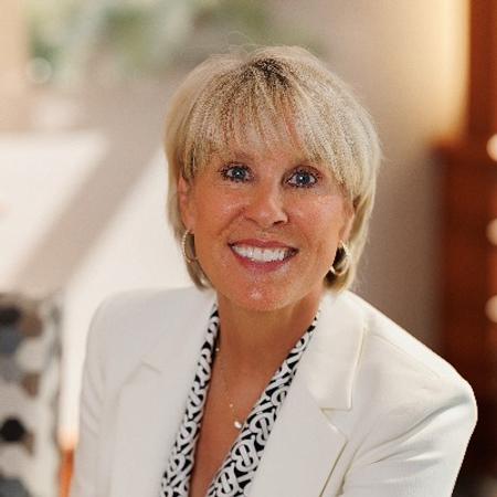 Profile photo of a State Farm Agent named: Kathy Buzalsky