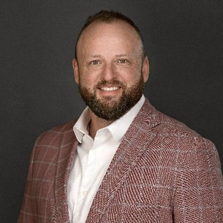 Profile photo of a State Farm Agent named: Travis Hesser